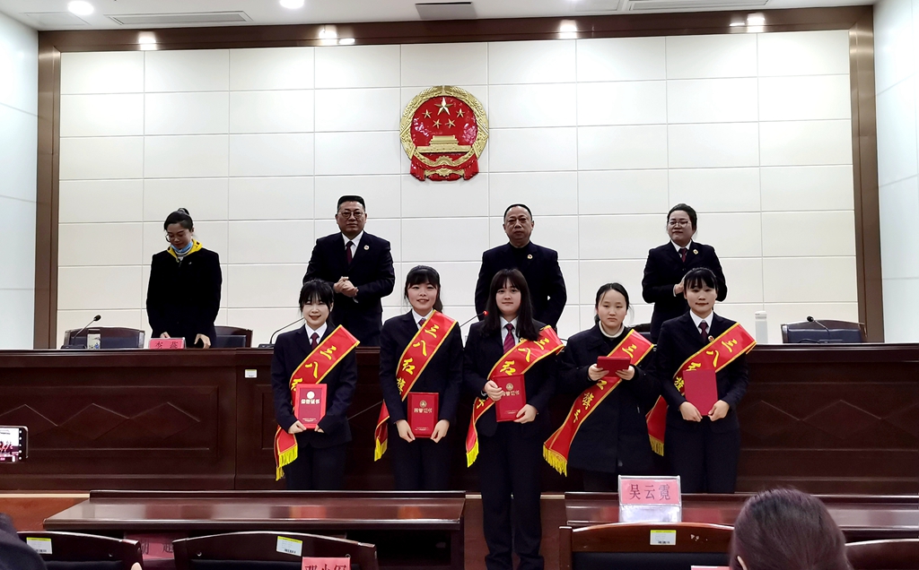 赤子丹心检花艳，巾帼姿色别样红 ——临湘市人民检察院召开三八妇女节表彰大会